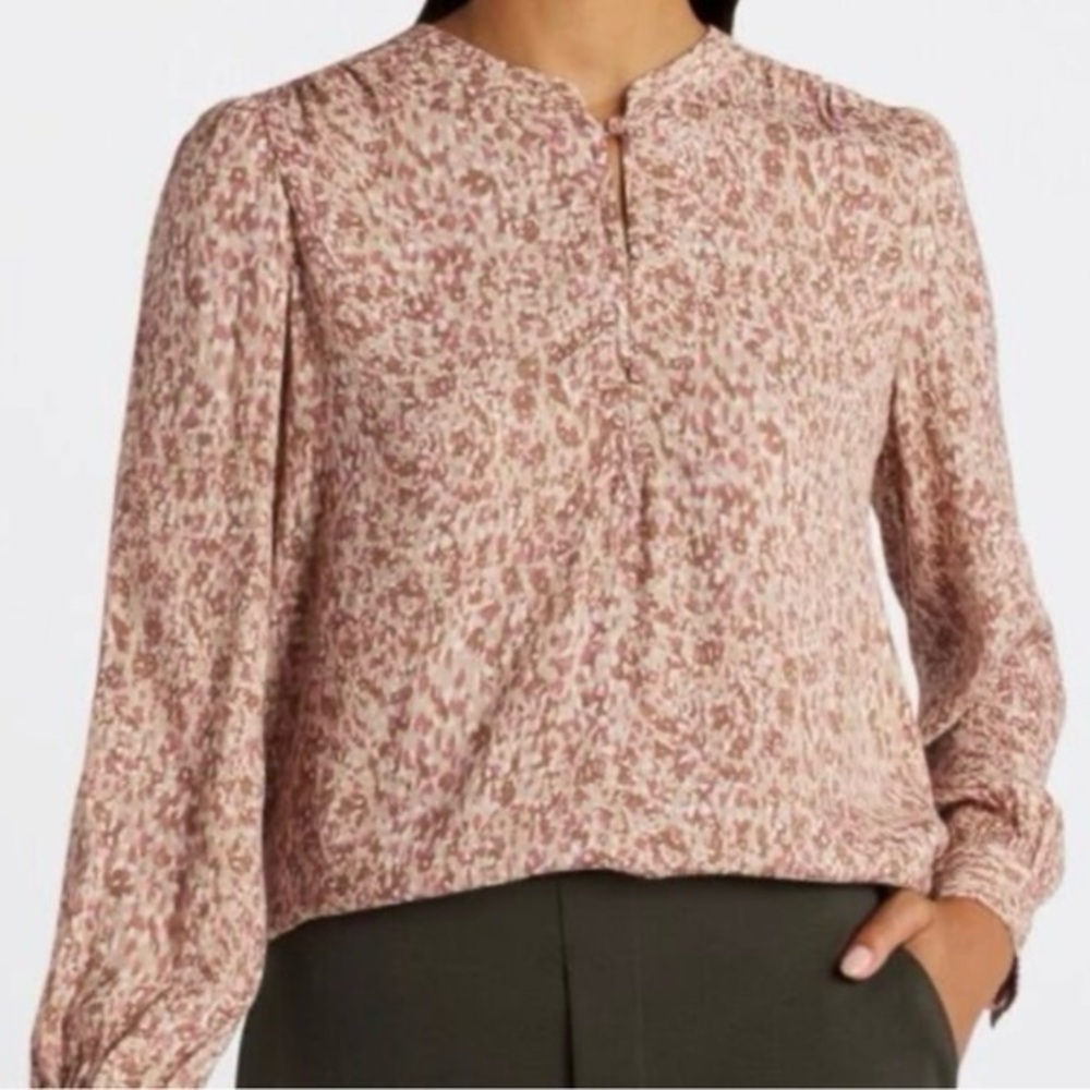 NEW…Violet & Roses Floral Long Sleeve Blouse